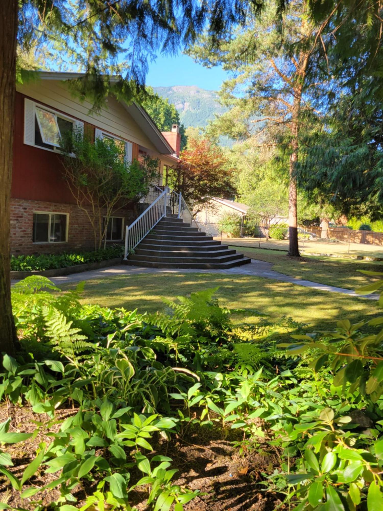 Riverbend Guest House Chilliwack Exterior foto