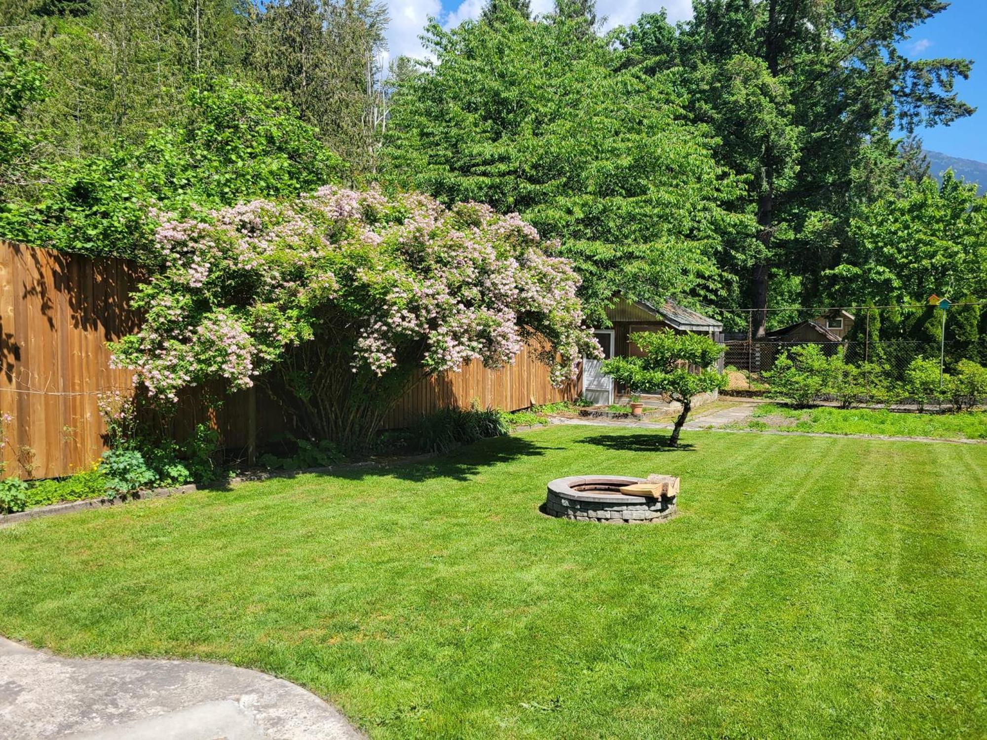 Riverbend Guest House Chilliwack Exterior foto